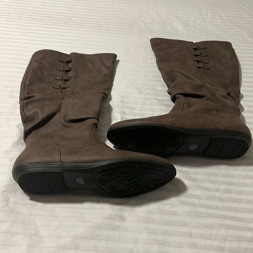 NWOT Cliffs Francie Slouchy Faux Suede Knee High Boots
